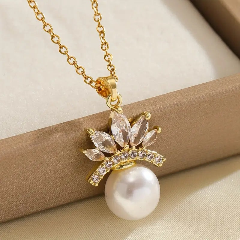 Elegant Perle Design med Glimrende Krystaller